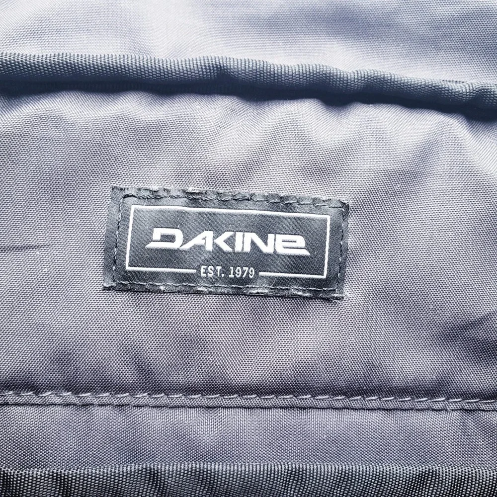 Dakine Concourse 28L Backpack Burgundy Canvas Outdoor Laptop Rucksack‎ OS